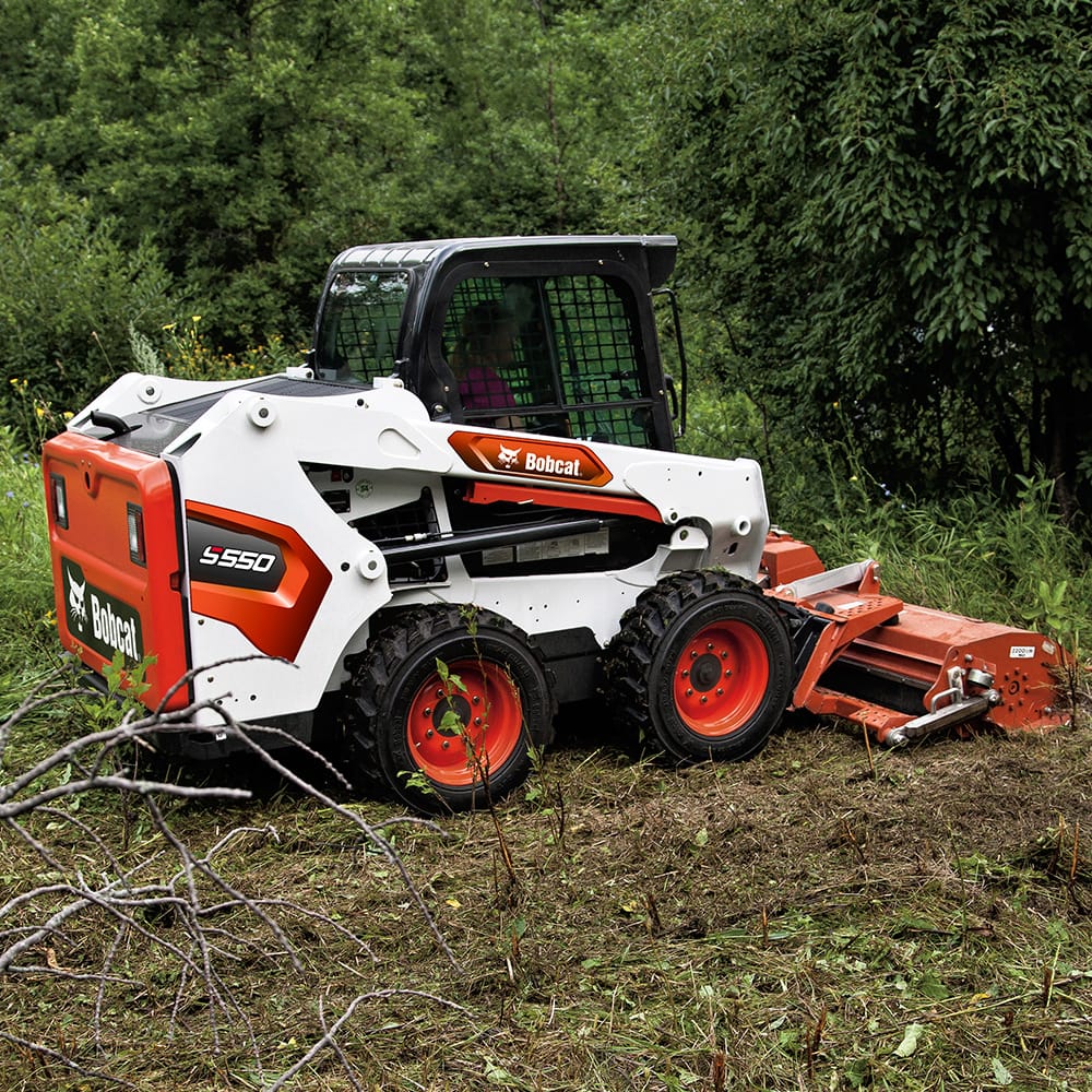 Tổng quan về xe xúc trượt Bobcat S550