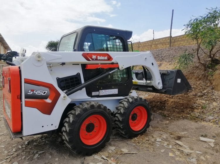 Máy xúc trượt Bobcat S450