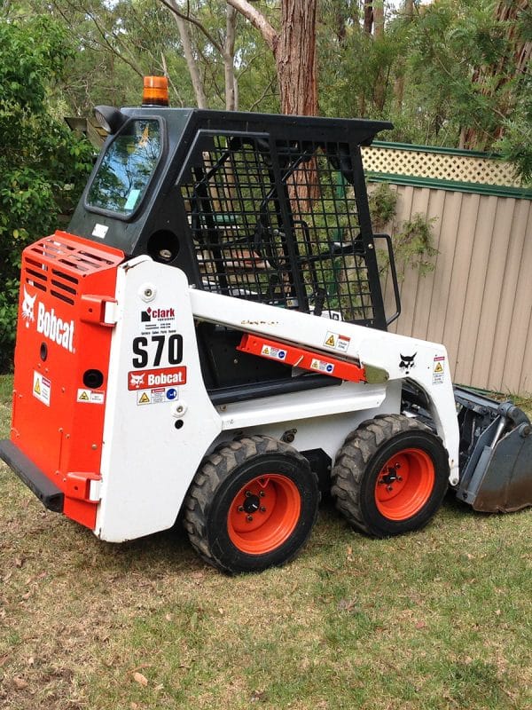 Xe xúc trượt Bobcat S70