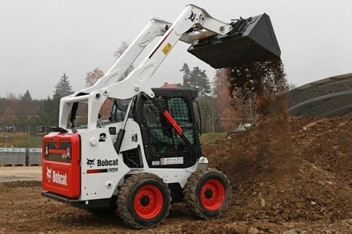 Xe xúc trượt Bobcat S70