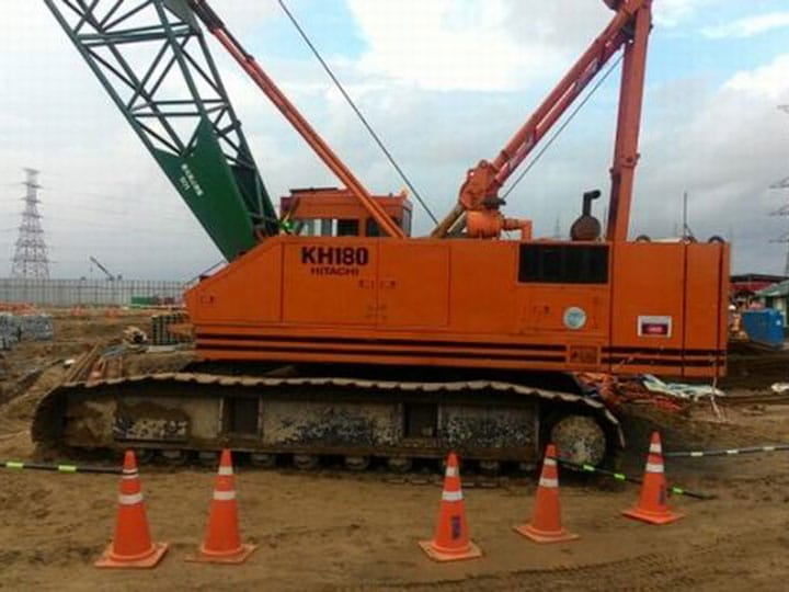 Đặc điểm nổi bật của xe cẩu bánh xích Hitachi 50 tấn