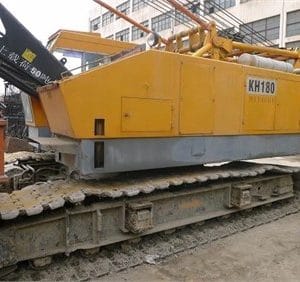 xe cẩu Hitachi 180 tấn