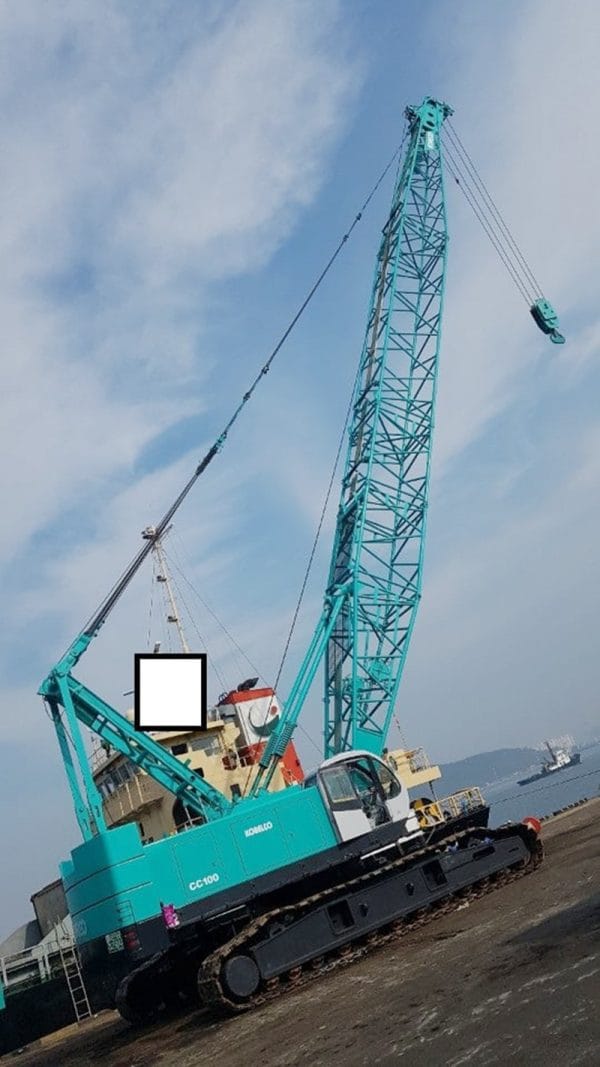 Xe cẩu bánh xích Kobelco 100 tấn