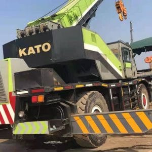 Xe cẩu bánh lốp Kato 45 tấn