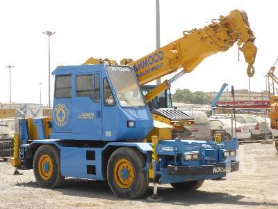 Tổng quan của xe cẩu bánh lốp Kobelco 7 tấn