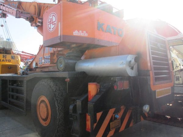 Xe cẩu bánh lốp Kato 45 tấn