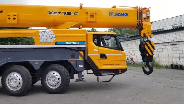 Xe cẩu XCMG 75 tấn