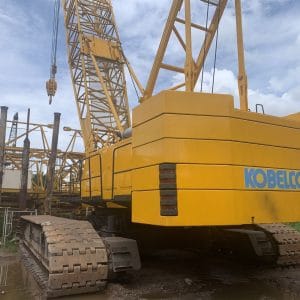 Cho thuê xe cẩu bánh xích Kobelco 150 tấn