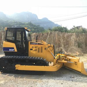 Máy ủi Komatsu D53E-16 / D53P-16