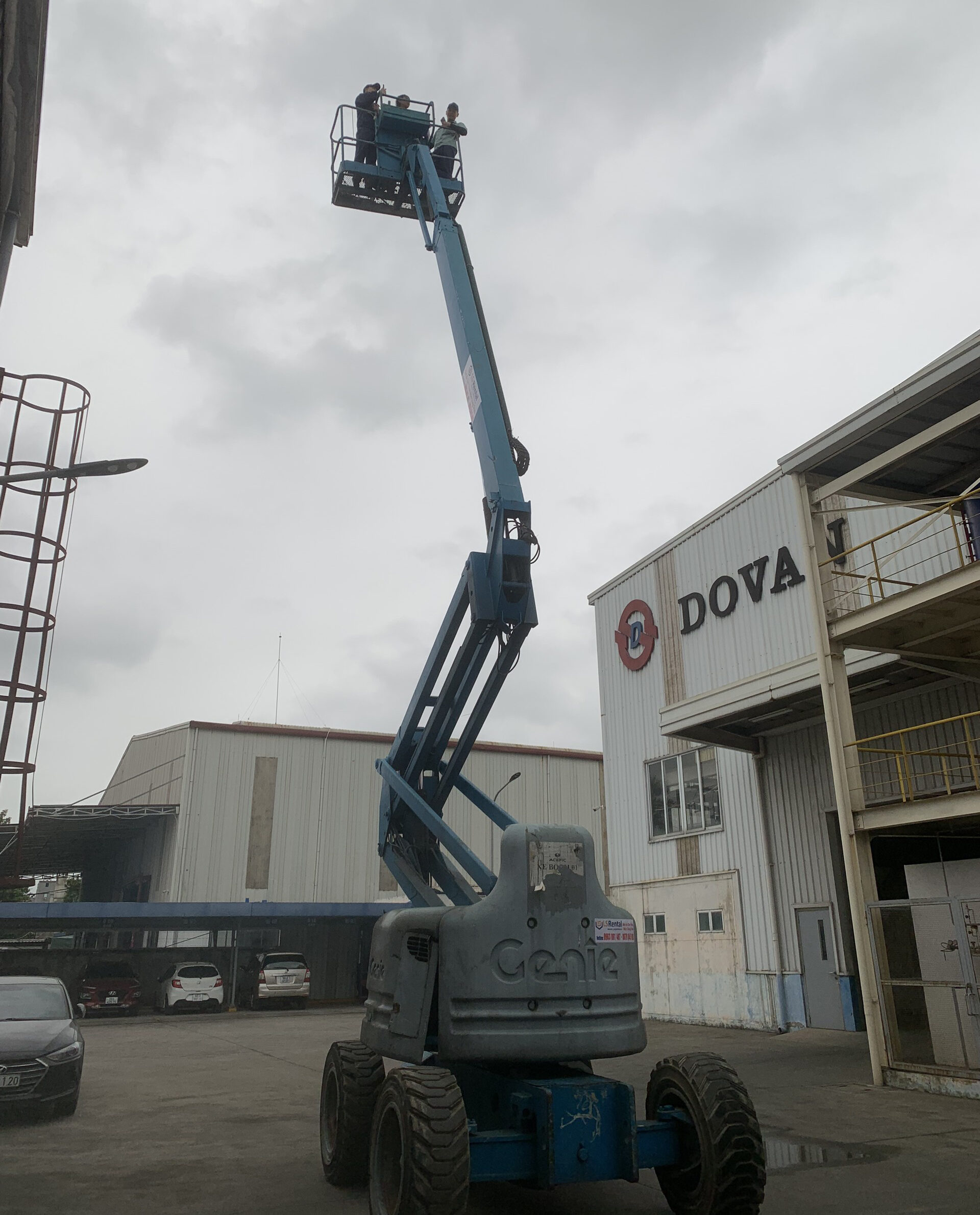 Cho thuê xe Boom Z60/34