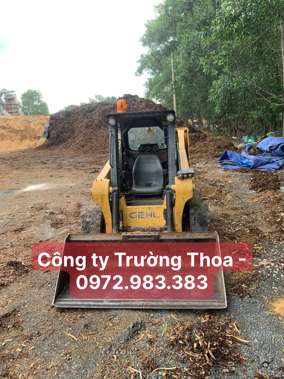 Công ty Trường Thoa xúc lật đa năng