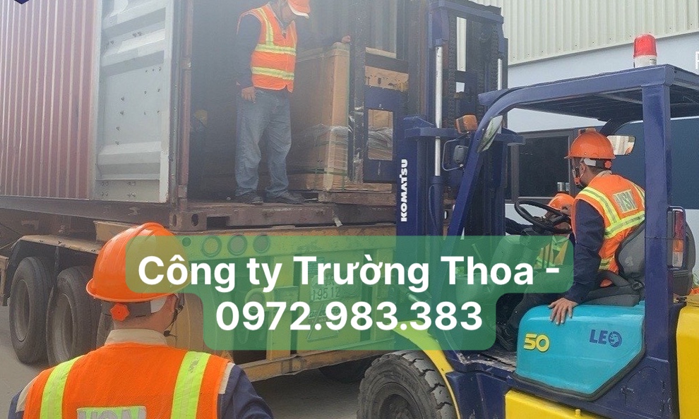 Công ty Trường Thoa rút ruột xe container