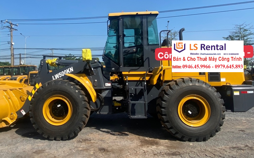 chuyên xe xúc lật XCMG LW500FN an toàn