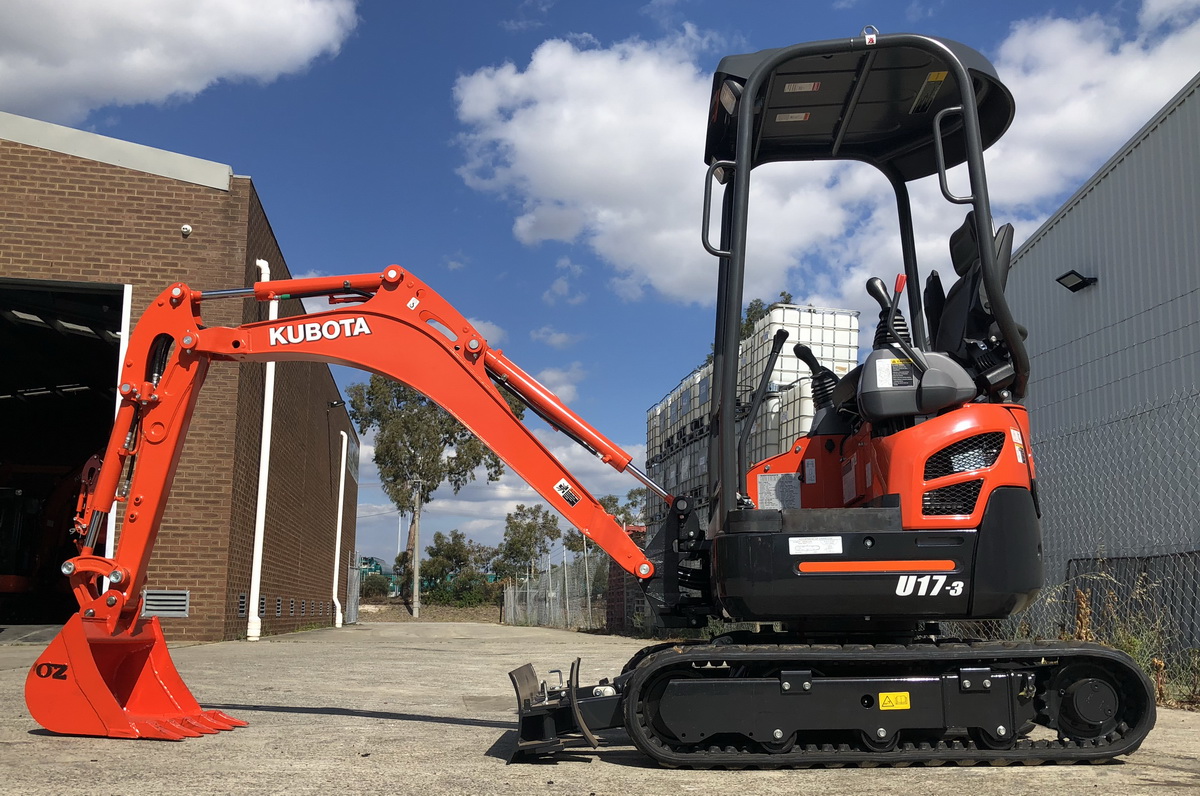 Chuyên xúc mini Kubota U17-3